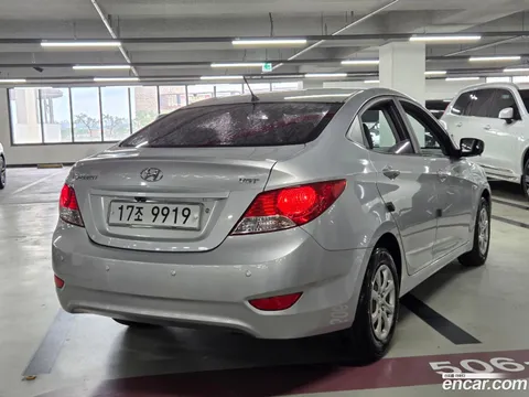 Hyundai Accent