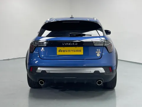 Lynk & Co Lynk & Co 02