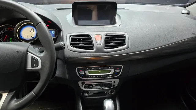 Renault SM3