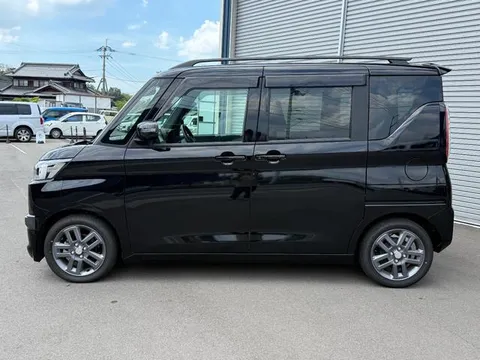 Mitsubishi Delica Mini