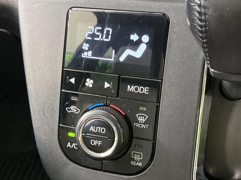 Daihatsu Mira Tocot