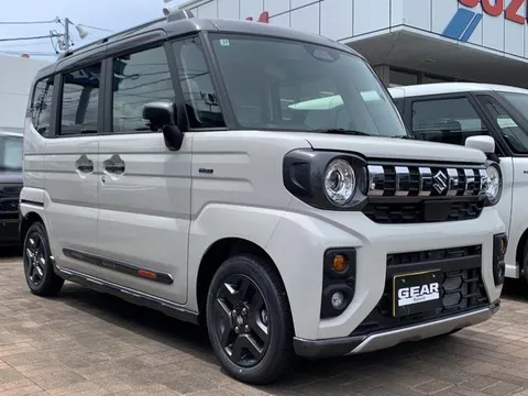 Suzuki Spacia Gear
