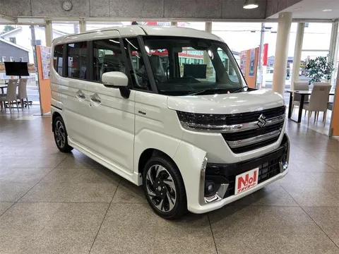 Suzuki Spacia Custom
