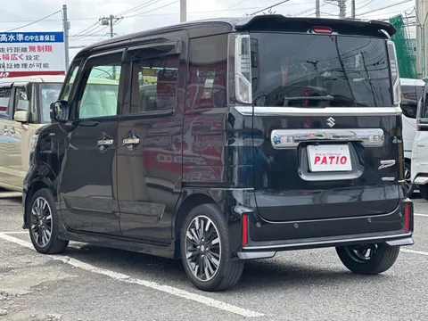 Suzuki Spacia Custom