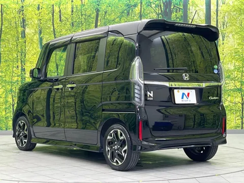 Honda N-BOX Custom