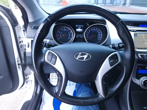 Hyundai Elantra (Avante)