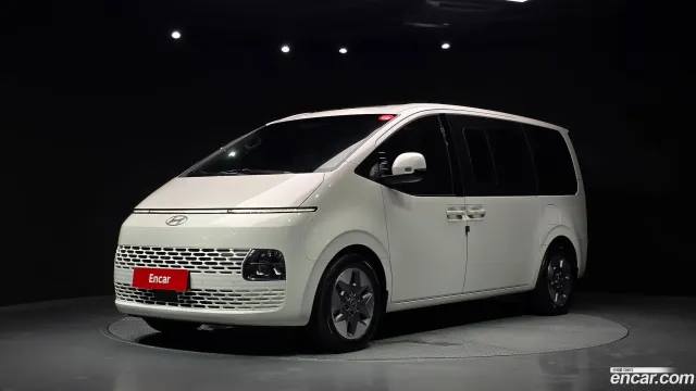 Hyundai Staria