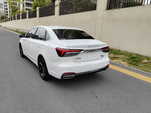 Roewe i6