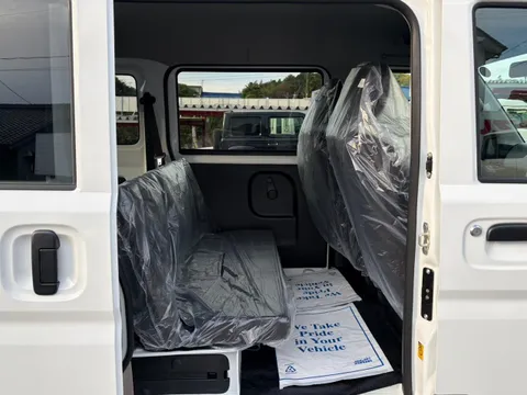 Mitsubishi Minicab Van