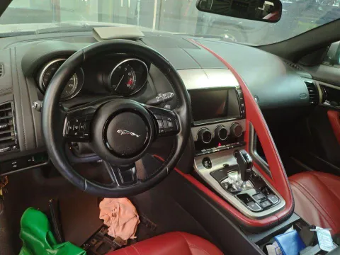 Jaguar F-Type