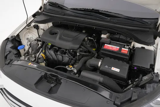 Hyundai Elantra (Avante)