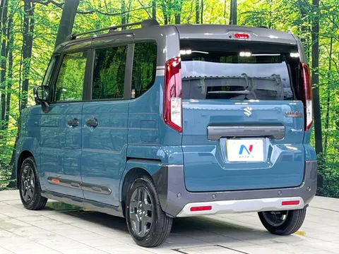 Suzuki Spacia Gear