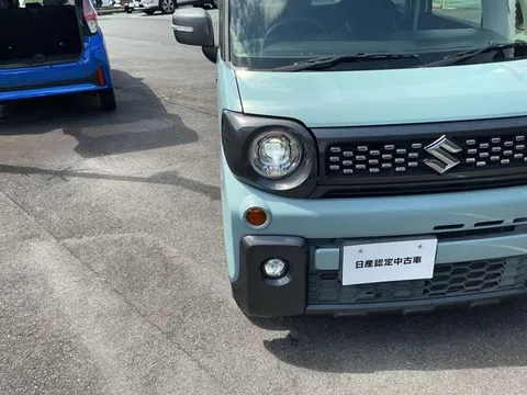 Suzuki Spacia