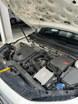 Mercedes-Benz Mercedes-Benz GLB