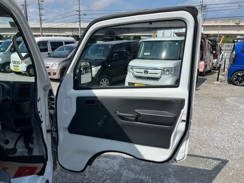 Nissan Clipper Truck