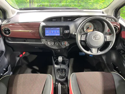Toyota Yaris (Vitz)