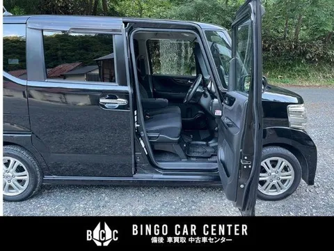 Honda N-BOX Custom