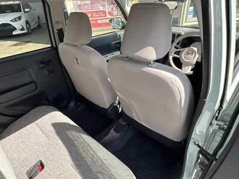 Daihatsu Mira Tocot