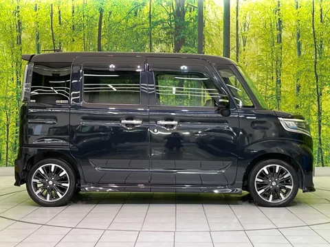 Suzuki Spacia Custom
