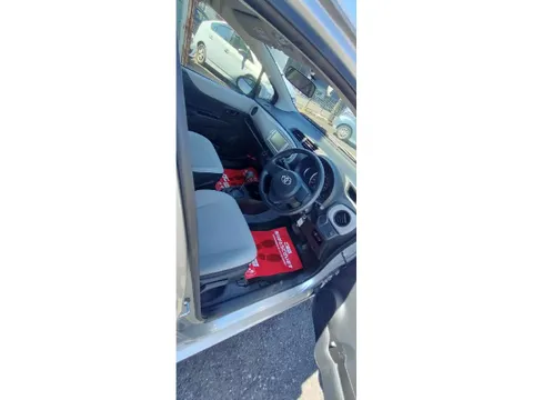 Toyota Yaris (Vitz)