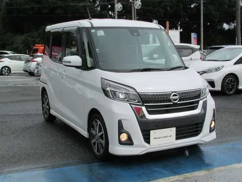 Nissan Dayz Roox