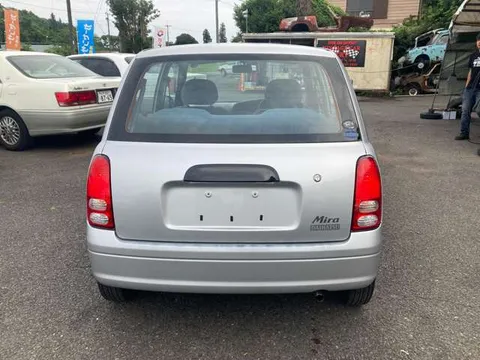 Daihatsu Mira
