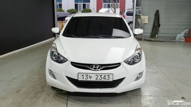 Hyundai Elantra (Avante)