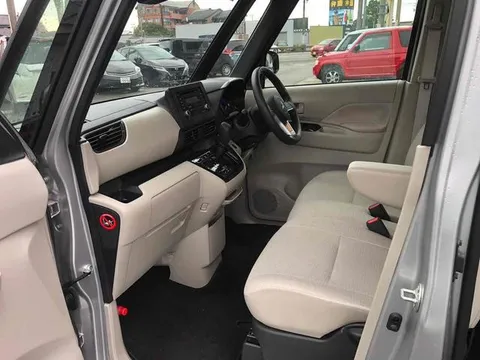 Mitsubishi eK Space