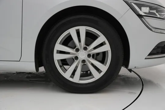 Renault Talisman (SM6)