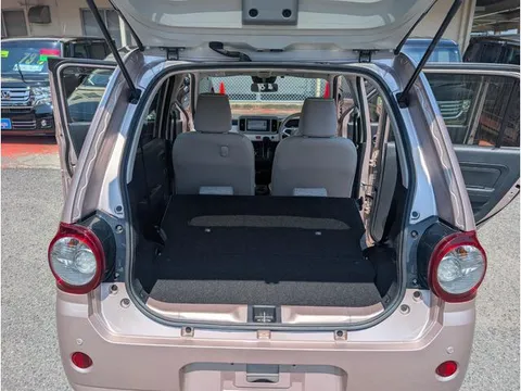 Daihatsu Mira Tocot