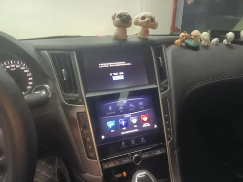 Infiniti Q50L