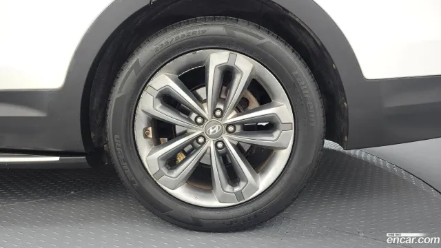 Hyundai Grand Santa Fe (Maxcruz)