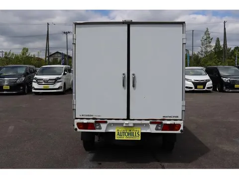 Mitsubishi Minicab Truck