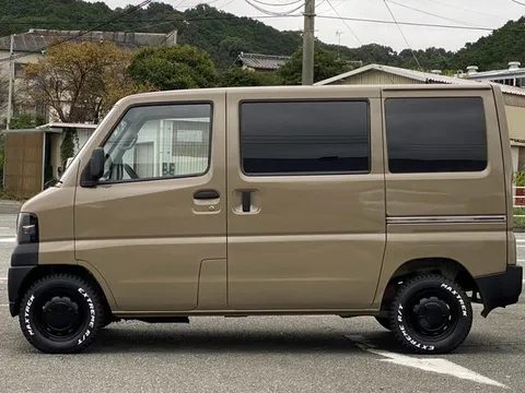 Mitsubishi Minicab Van