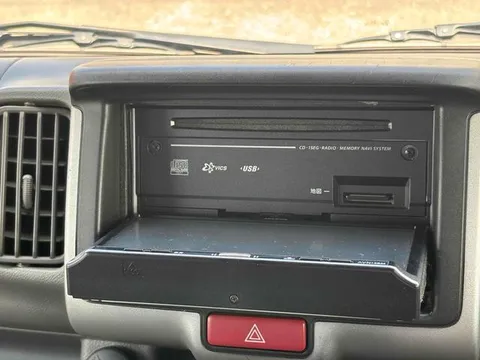 Mitsubishi Minicab Van