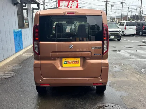 Suzuki Spacia