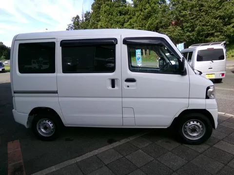 Mitsubishi Minicab Van