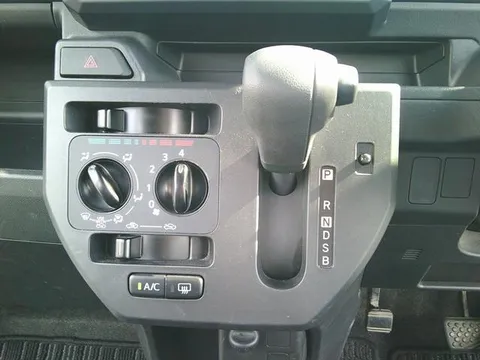 Toyota Pixis Mega