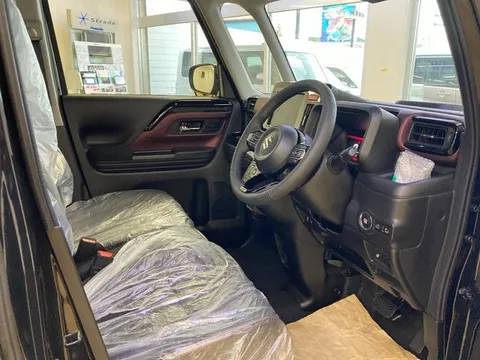 Suzuki Spacia Custom