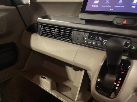 Honda N-BOX Joy