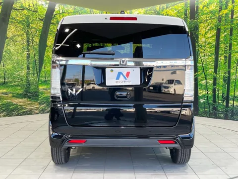 Honda N-BOX Slash