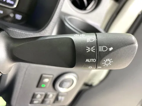 Daihatsu Mira Tocot