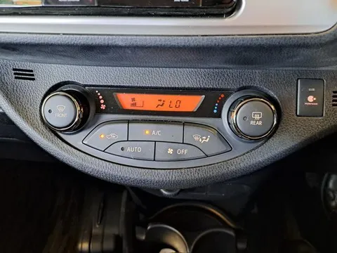 Toyota Yaris (Vitz)