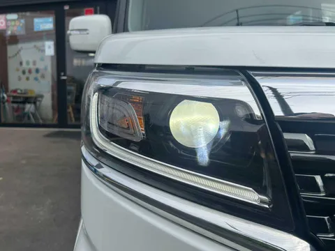 Suzuki Spacia Custom
