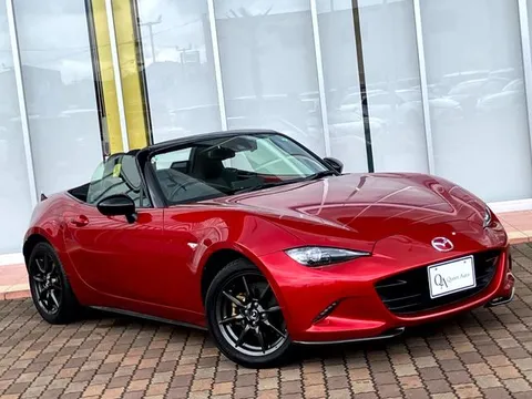Mazda MX-5 (Roadster)