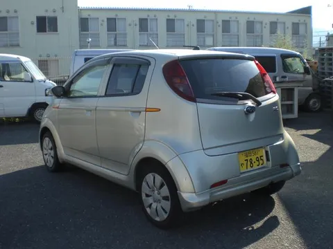 Subaru R2