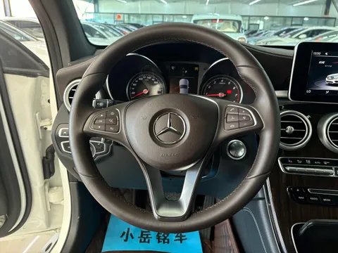Mercedes-Benz Mercedes-Benz GLC