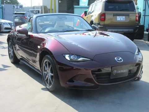 Mazda MX-5 (Roadster)