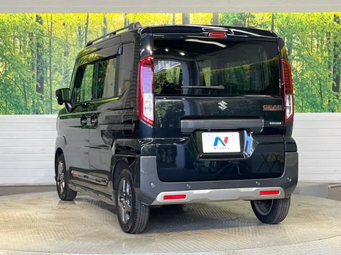 Suzuki Spacia Gear