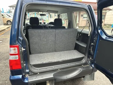 Nissan KIX